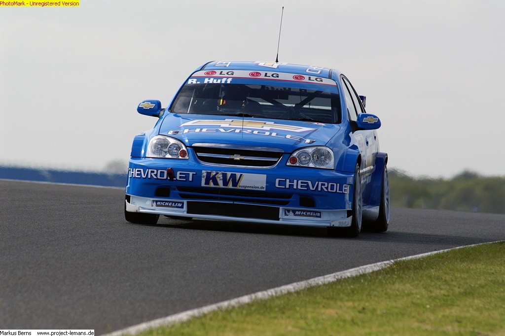 WTCC_2005_Silverstone_0014816