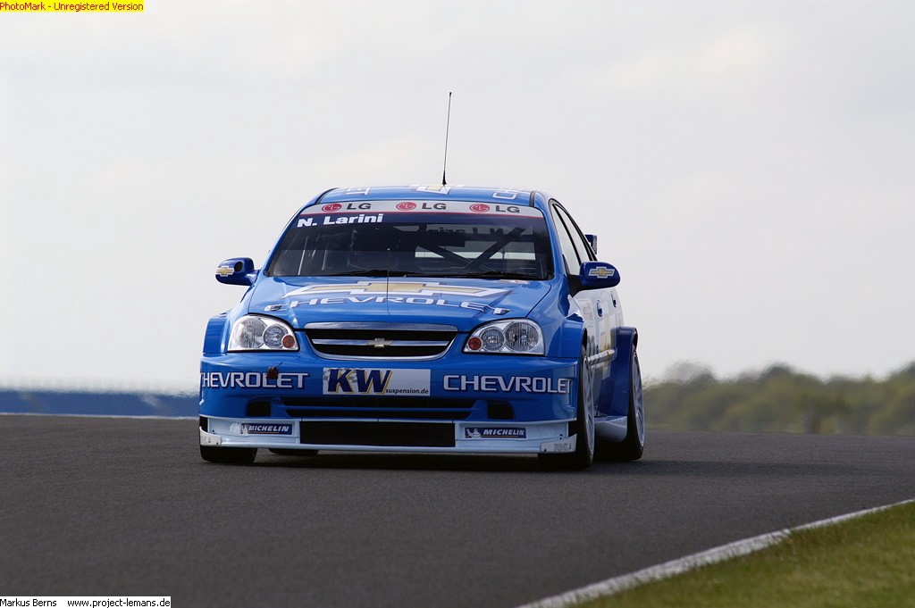 WTCC_2005_Silverstone_0014820